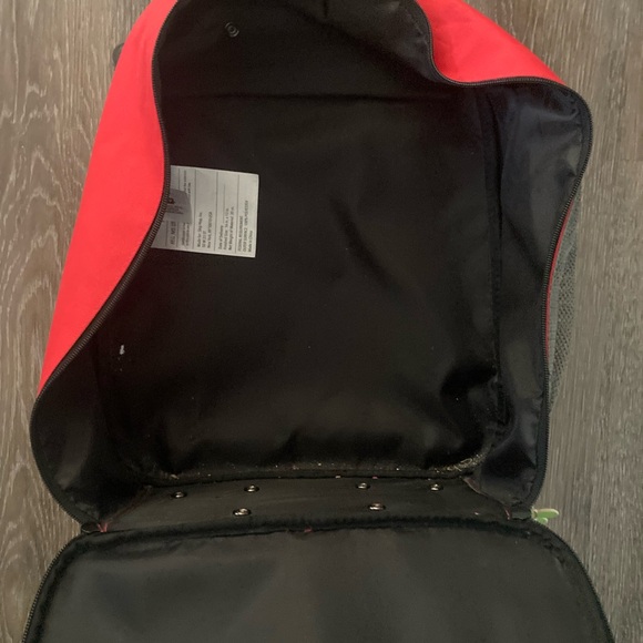 Skip Hop ladybug rolling suitcase - Picture 2 of 5